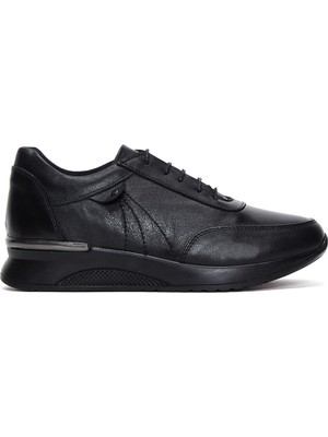 Kadın Siyah Bağcıklı Deri Casual Ayakkabı 25AFD412318