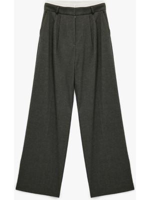 Cepli Pile Detaylı Geniş Paça Baggy Kumaş Pantolon