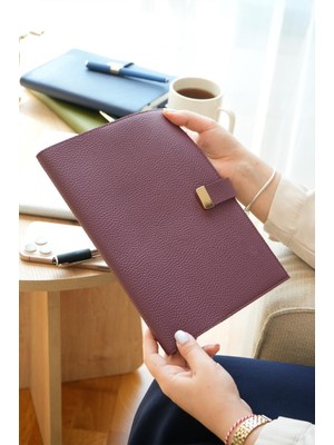 Victoria's Journals Executive Vegan Deri Defter. 19X25 Cm. 100 Gr. 176 Sayfa. Kenar Yaldızlı Bordo