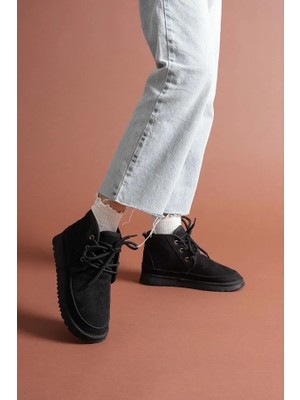 Süet Içi Kürklü Bağcıklı Alçak Taban Kadın Bot