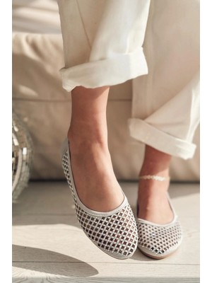 Ronetta Saten Taş Detaylı Babet Gümüş