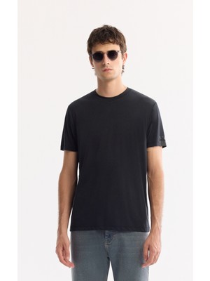 AVVA Erkek Siyah Bisiklet Yaka Soft Touch Bi-Stretch Baskılı Regular Fit T-Shirt A52Y1022