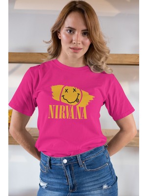 Koi Art Design Nirvana Baskılı / Kadın Çok Renkli T-Shirt %100 Pamuk Regular Fıt Rahat Kalıp