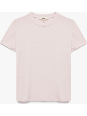Slim Fit Fiyonk Nakış Detaylı Kısa Kollu Bisiklet Yaka Tişört