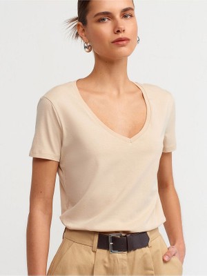 3470 V Yaka Basic T-Shirt-Açık Bej