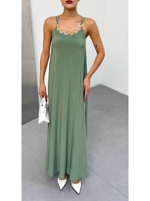 Kadın Omuz Askılı Kuş Gözü Zincir Detay Sandy Kumaş Maxi Boy Elbise