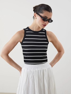 Bisiklet Yaka Çizgili Kadın Atlet  (S5)