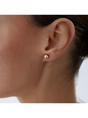 Medium Round Top Küpe