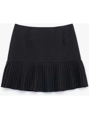 Krep Kumaş Piliseli Mini Etek