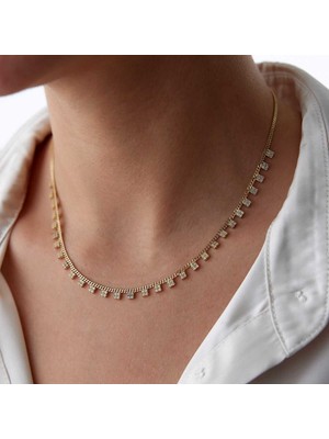 Gurmet Zincire Kare Taşlı Kolye