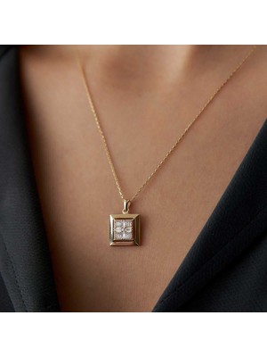 Kare Baget Taşlı Kolye