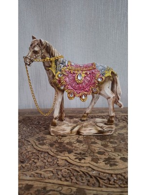 Zarif Tasarımlı Polyester At Dekoratif Obje ve Biblo