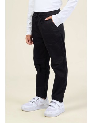 Beli Lastikli Erkek Çocuk Okul Pantolonu