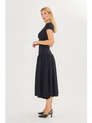Shakira Siyah Etek
