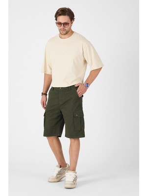 Erkek Regular Fit Kargo Cepli Şort Kapri