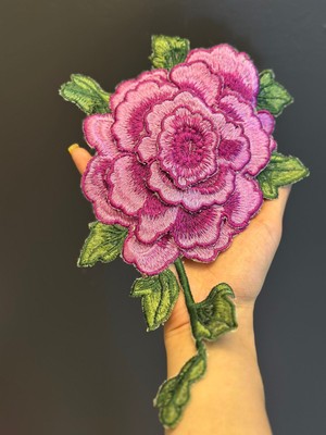 Mor Kabartma Nakış Işleme Çiçek Arma Dikiş Aplike 28X18 cm