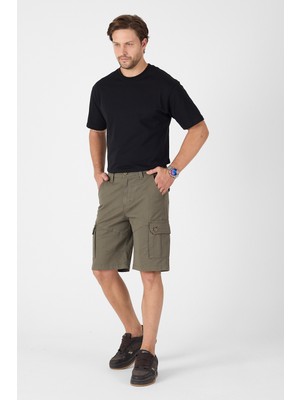 Erkek Regular Fit Kargo Cepli Şort Kapri