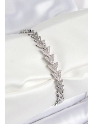 Tolzan Pirinç Zirkon Taşlı Sıralı Ok Model Gümüş Renk Kadın Bileklik