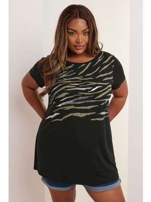 Büyük Beden Kısa Kollu Bisiklet Yaka Metalik Baskılı T-Shirt 304149