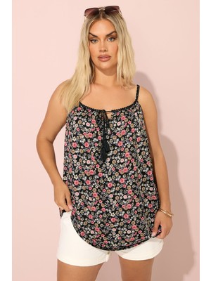 Büyük Beden Sıfır Kol Yaka Detaylı Çiçek Desenli T-Shirt 304240