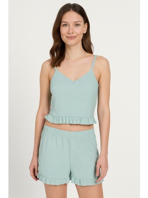 Pamuklu Iğne Çıkarmalı Ince Askılı Crop Atlet Paçası Fırfırlı Şort Kadın Pijama Takımı