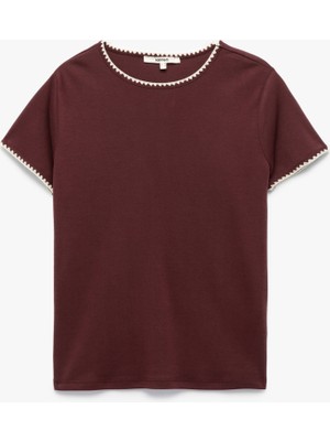 Pamuklu Slim Fit Kısa Kollu Bisiklet Yaka Kroşe Detaylı Tişört