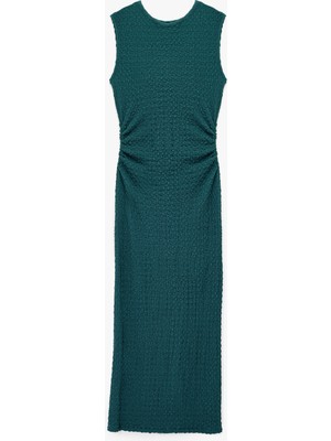 Bürümcük Kumaş Kolsuz Bisiklet Yaka Drape Detaylı Midi Kalem Elbise