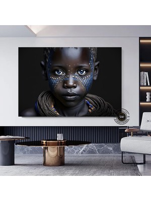 Afrika-Amerikan Sanatı Kanvası – Geleneksel Giysili Afrikalı Çocuk; Mavi Gözlü Afrikalı Çocuk Kanvas