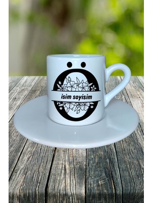Ö Harfi Isimli Çiçekli Yeniyıl Isimli Baskılı Türk Kahvesi Fincanı Kişiye Özel Model 18