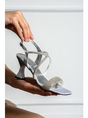 Albishoes Bella Kadın Bilekten Bağlamalı Tek Bantlı Topuklu Abiye Ayakkabı Kadın Sandalet 7 cm