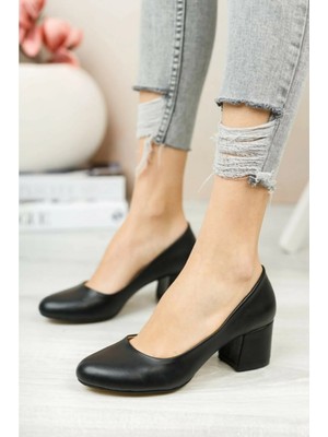 Kılasik Topuklu Bayanayakkabı