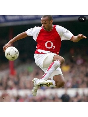 Arsenal 2002 Sezonu Thierry Henry Özel Nostalji Forması