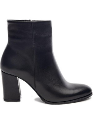 Klasik Hakiki Deri Fermuarlı Topuklu Kadın Bot