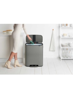 Brabantia Bo Mıneral Concrete Grey Pedallı Çöp Kutusu 60L