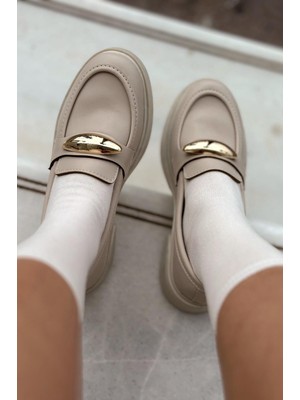 Ravilla Mat Deri Toka Detaylı Kadın Loafer Bej