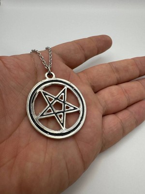 Pentagram Desen Kolye – Metal  Zincirli, Gotik & Mistik Unisex Takı
