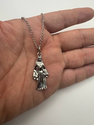 Meryem Ana Desen Minimal Antik Kolye – Metal  Zincirli, Dini & Unisex Takı