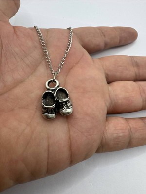 Little Steps – Bebek Ayakkabısı Desen Unisex Kolye (Metal  Zincirli)