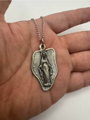 Melek Desen Vintage Kolye – Metal  Zincirli, Antik & Unisex Takı