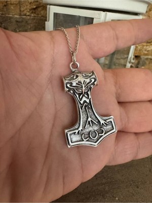 Iskandinav Thor Desen Unisex Kolye – Metal  Zincirli, Güç ve Mitoloji Temalı Viking Tasarım