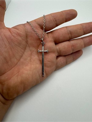 Haç Desen Kılıç Kolye – Metal  Zincirli Zamak Kaplama Unisex Gotik Aksesuar
