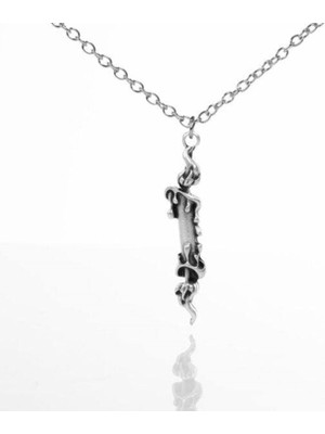 Mumdaki Hayalet Desen Unisex Kolye – Metal  Zincirli Gotik ve Gizem Temalı Aksesuar