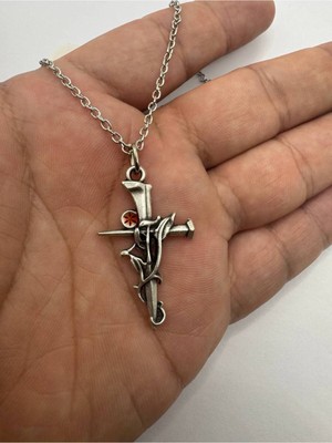 Ejderha ve Kılıç Desen Kolye – Gümüş Renk Fantastik Unisex Zamak Metal Takı
