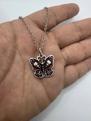Deathly Butterfly Desen Unisex Kolye | Kırmızı Zincirli | Gotik Tasarım