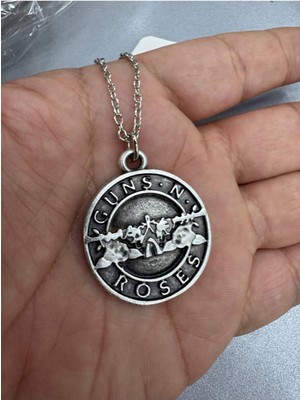 Guns N' Roses Rock Metal Grup Temalı Yuvarlak Zincir Kolye – Metal  Unisex Takı