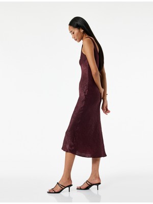 Slim Fit Kolsuz U Yaka Kalın Askılı Uzun Saten Elbise