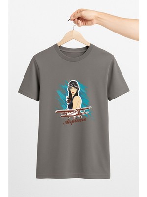 Vecihi Geliyor Kadın Pilot Temalı Unisex Tshirt Pilot - Havacı - Uçak Tutkunu