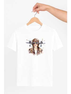 Vecihi Geliyor Kadın Pilot Temalı Unisex Tshirt Pilot - Havacı - Uçak Tutkunu