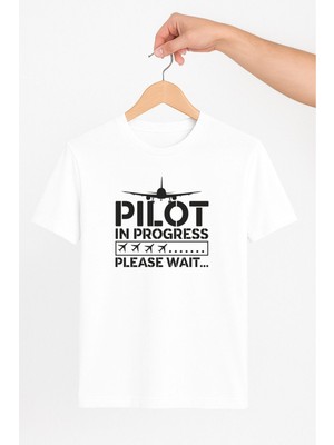 Vecihi Geliyor Pilot In Progress Unisex Tshirt Pilot - Havacı - Uçak Tutkunu