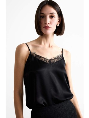 DeFacto Basic Düz V Yaka Saten Askılı Bluz E0214AX24WN